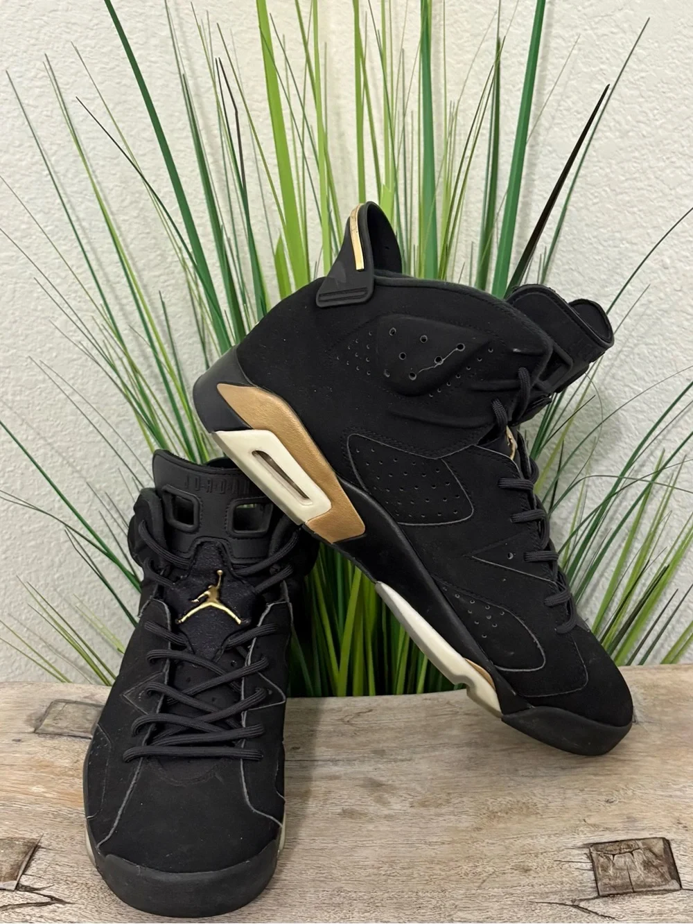 Air Jordan 6 Retro SE Defining Moments Sneakers